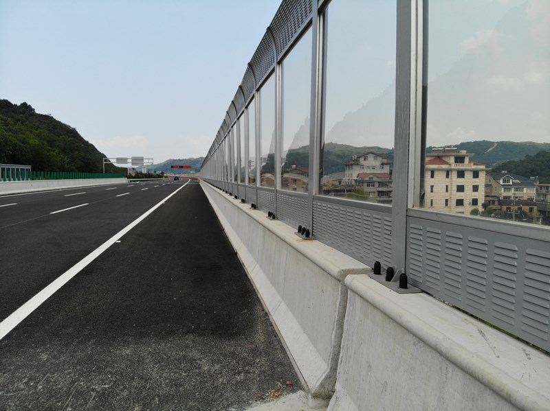 高架橋聲屏障對(duì)高層住宅有用嗎？